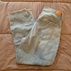 American Eagle Curvy Mom Jeans
